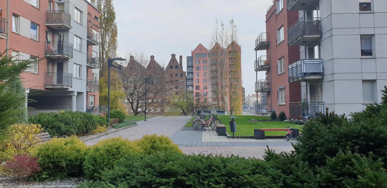 Apartament Pod Trzema Niebieskimi Kaczorami Apartman Gdańsk Kültér fotó
